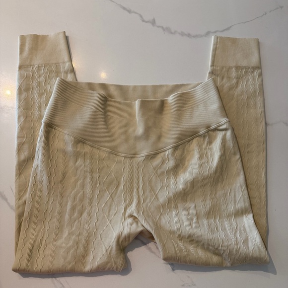 JoyLab Beige Ribbed Activewear Set - Picture 4 of 8